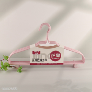 Online wholesale household traceless clothes hanger non-slip clothes hanger