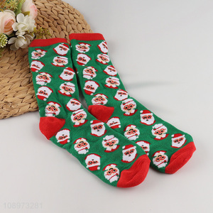 Hot Selling Winter Cozy Christmas Crew Socks Mid-Calf Socks for Women