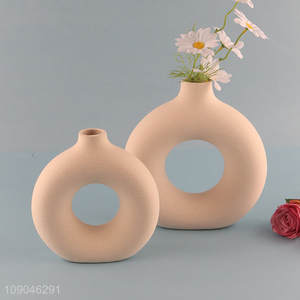 Hot selling table decor vase donut shape ceramic bouquet vase