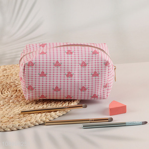 China Product Portable <em>Makeup</em> Organizer Cosmetic Brush Bag Toiletry Bag