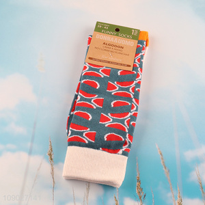 Yiwu market fashionable <em>men</em> women cotton breathable casual socks for sale